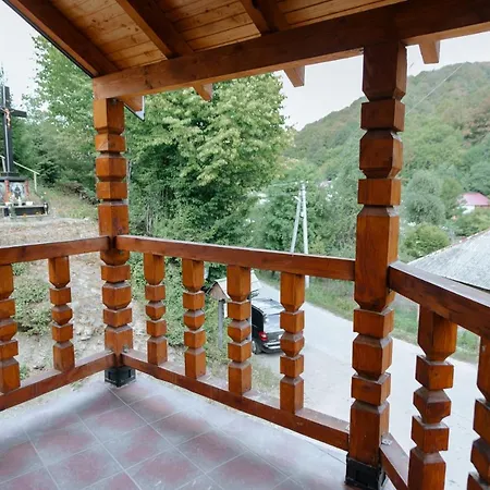 над потоком *