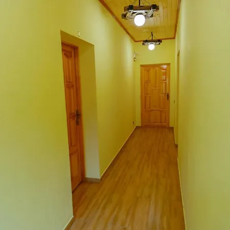 Chalet над потоком