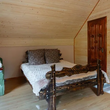 над потоком Lumshory