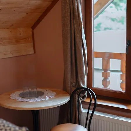 Chalet над потоком