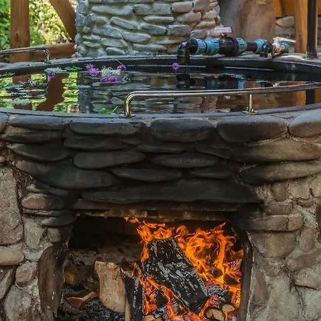 Chalet над потоком *