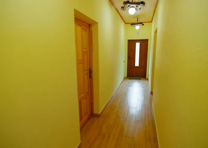 над потоком Chalet