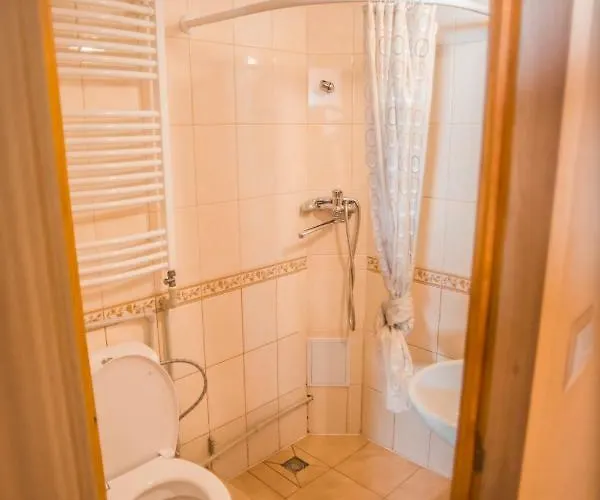 Chalet над потоком