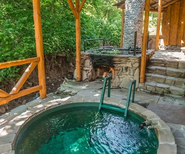 Chalet над потоком