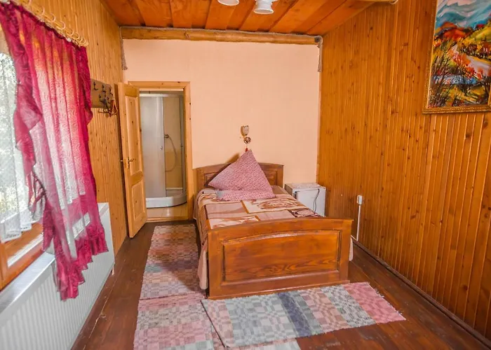 Chalet над потоком *