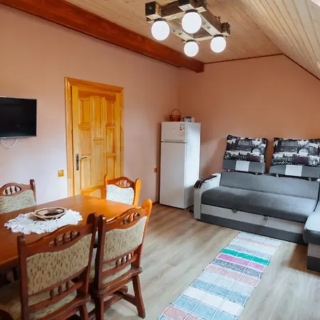 Hotel над потоком Lumshory