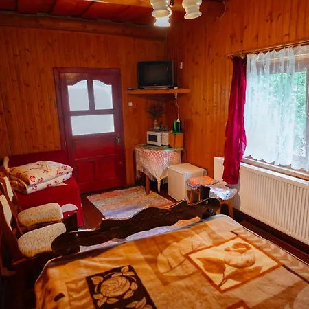 Chalet над потоком *