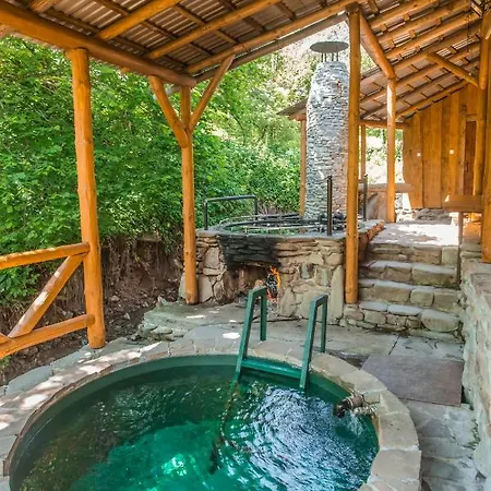 Chalet над потоком