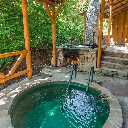 Chalet над потоком